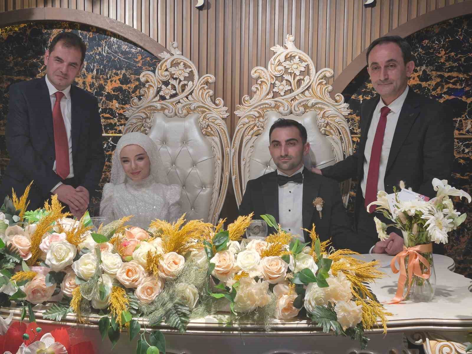 Özgün ailesinin mutlu günü