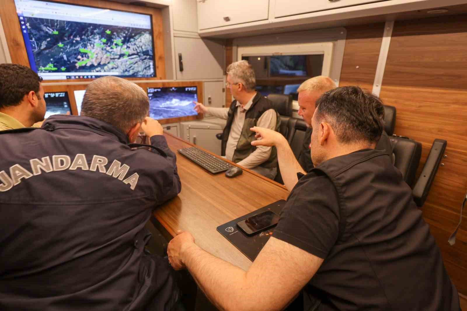 Bilecik’te orman yangını sonrası bir köy tedbir amaçlı boşaltıldı