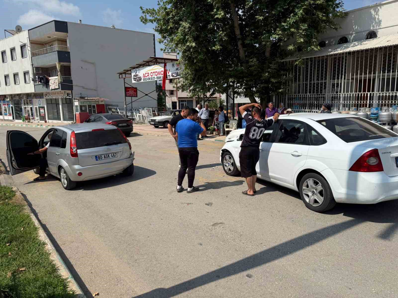 Osmaniye’de otomobiller çarpıştı: 1 yaralı