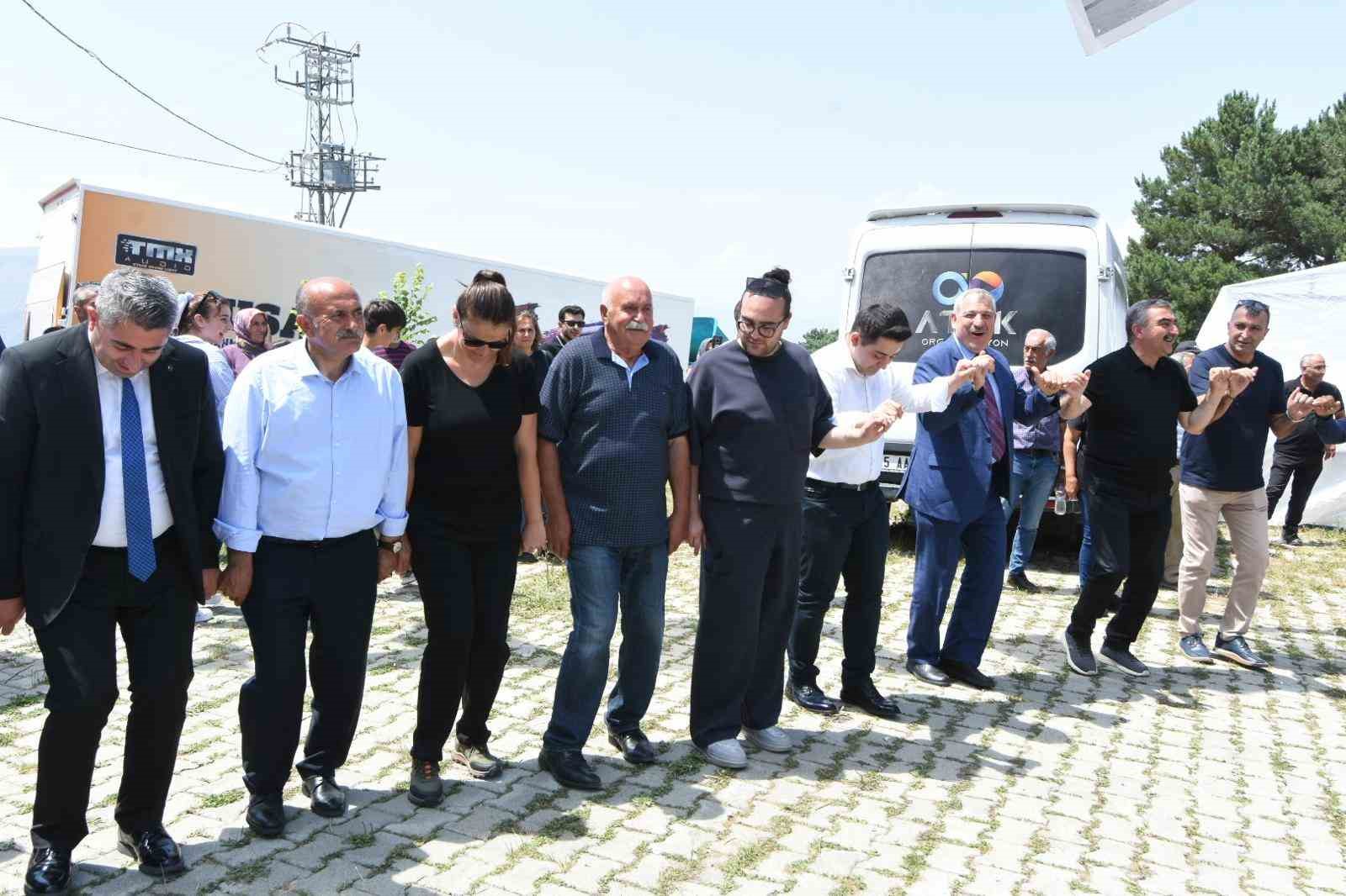 Gurbetçiler festivalde hasret giderdi