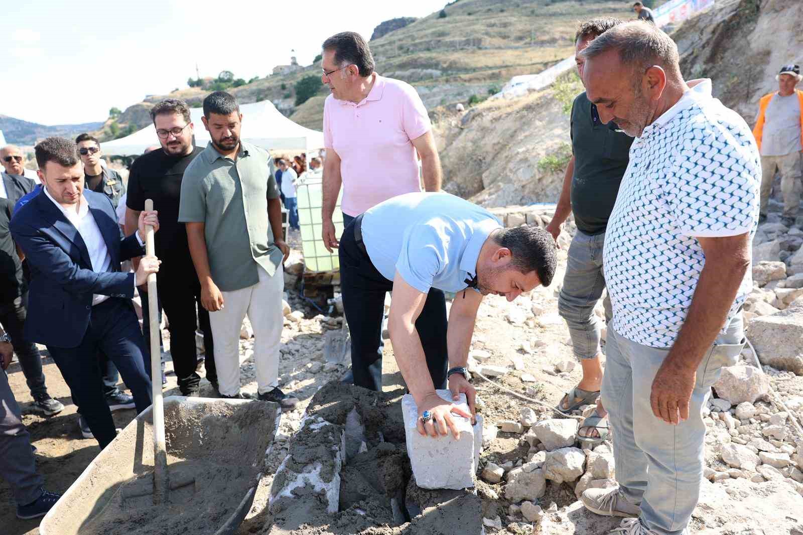 Kayaşehir Otelinin temeli atıldı
