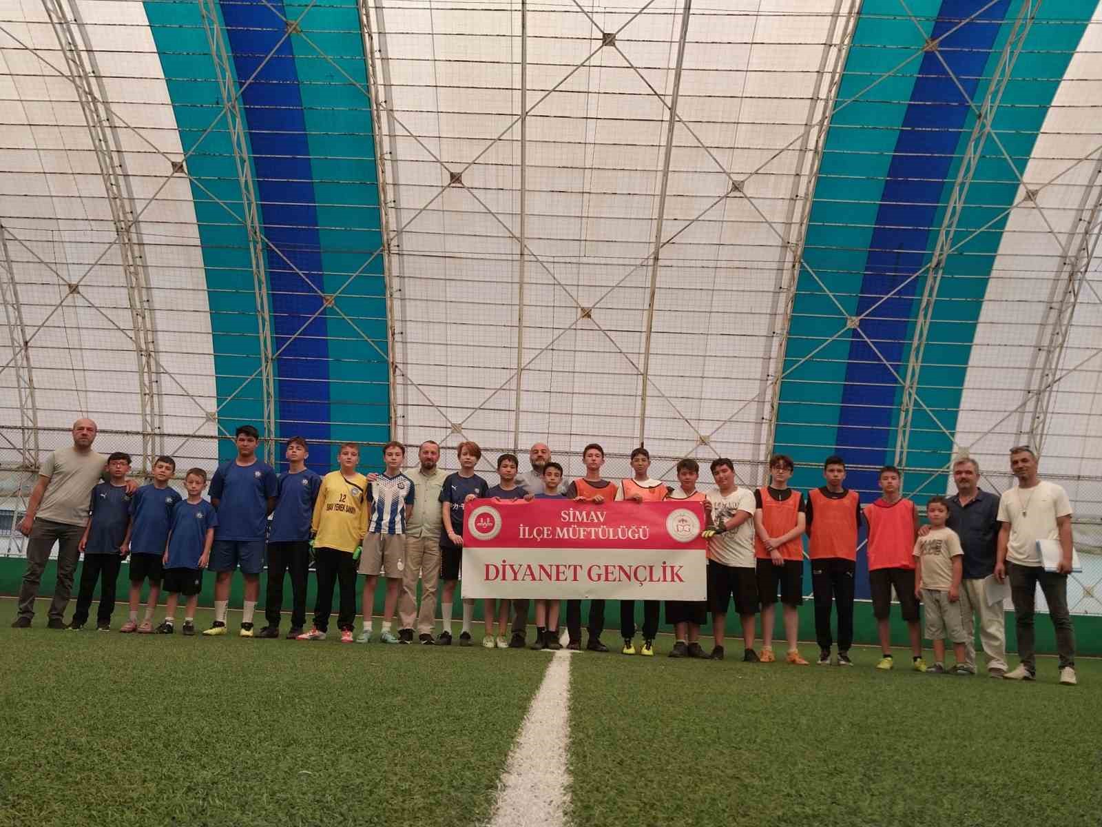 Simav’da Yaz Kur’an Kursları arası futbol turnuvası