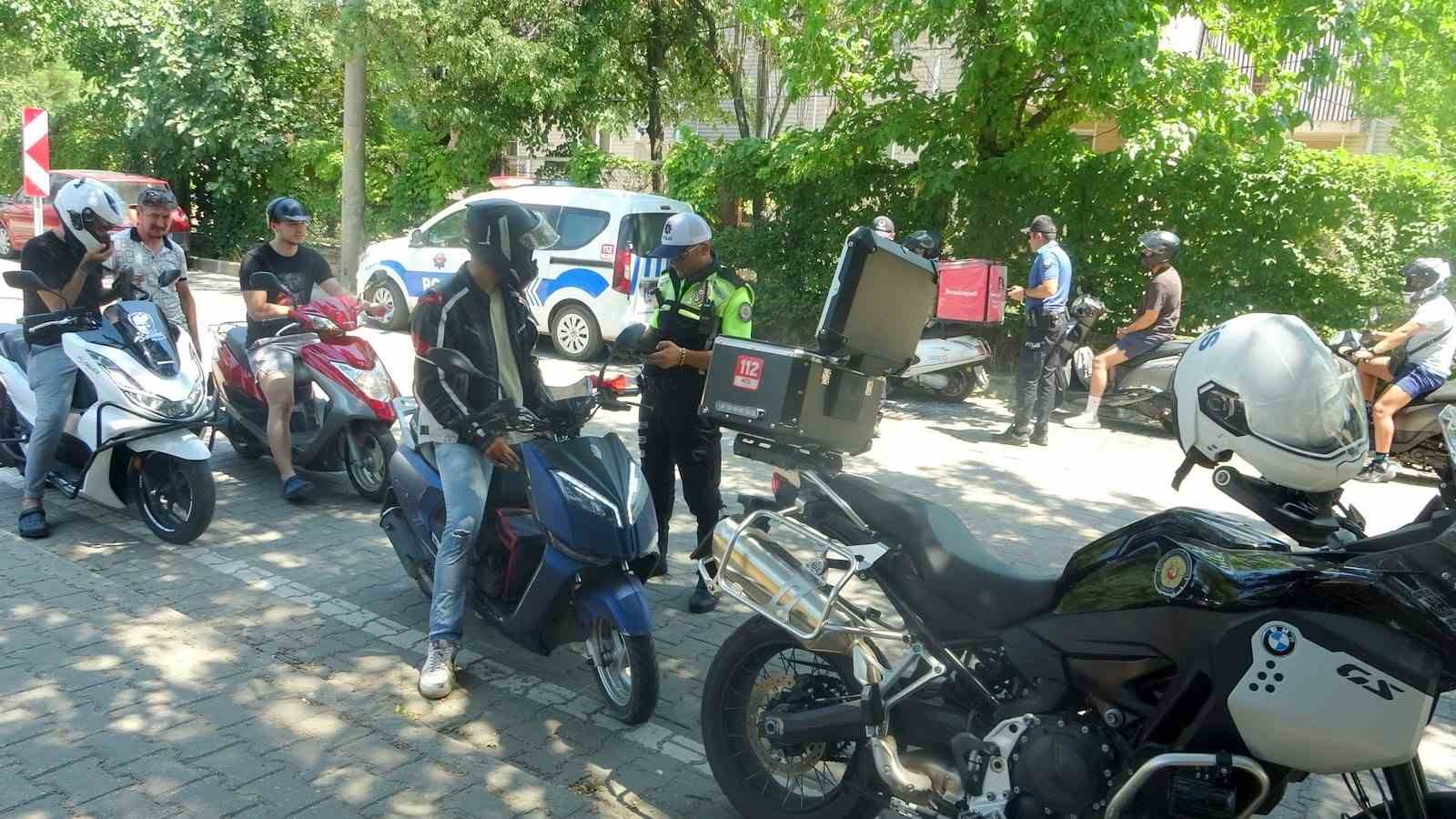 Muğla’da motosiklet denetimleri arttı ekipler kask kullanımına dikkat çekti