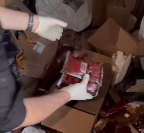 Polis 1 ton 798 kilogram kaçak nargile tütünü ele geçirdi