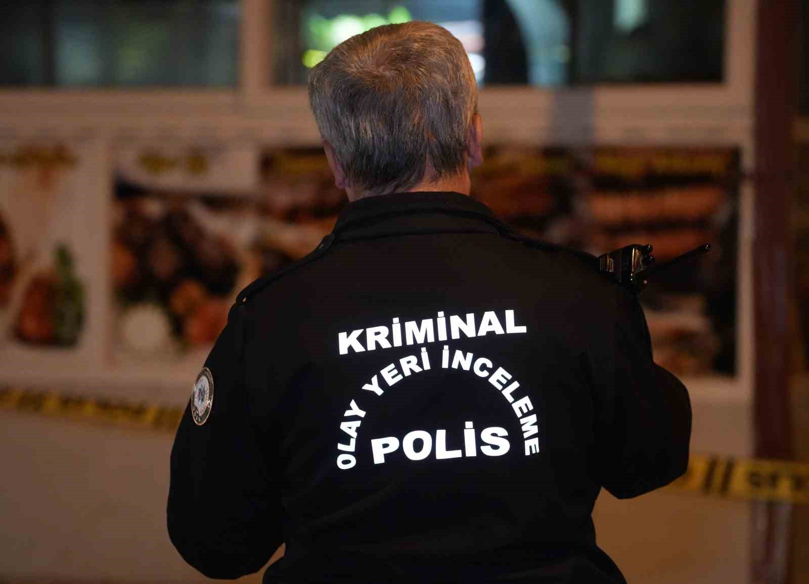 Kırıkkale&rsquo;de silahlı ve bı&ccedil;aklı kavga: 2 yaralı
