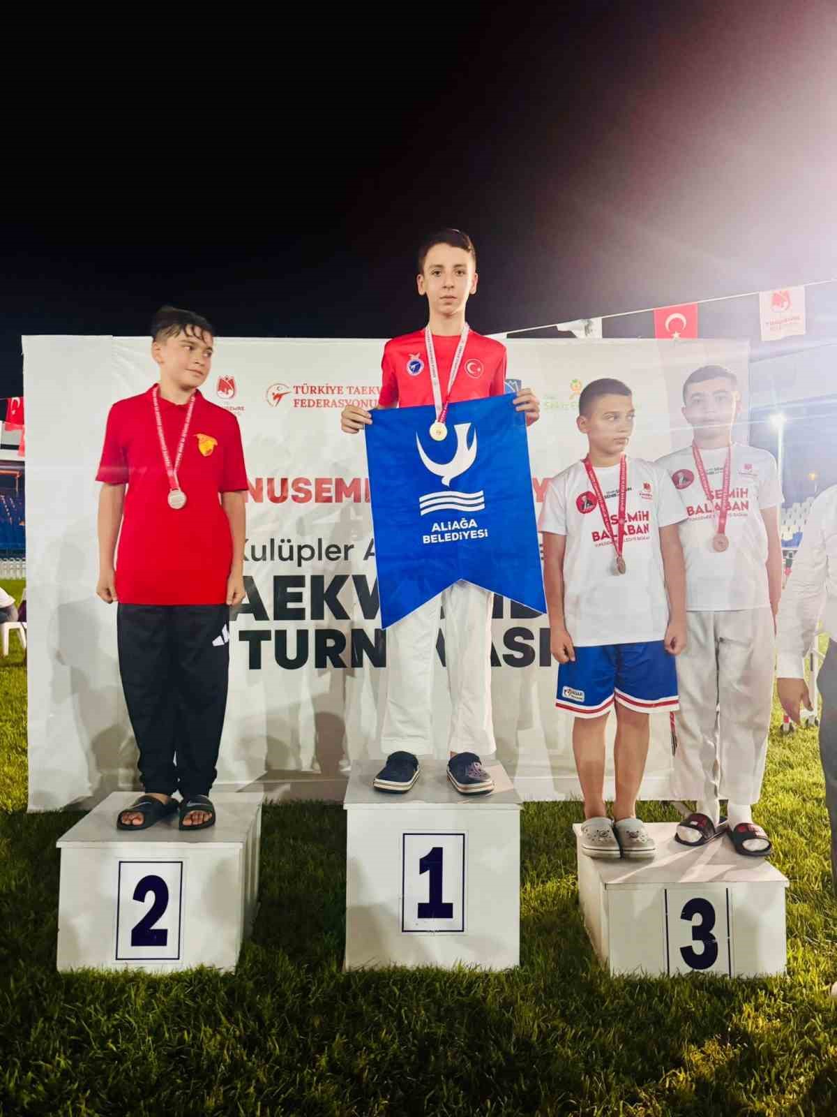 Aliağa’nın minik şampiyonları Manisa’dan zaferle döndü