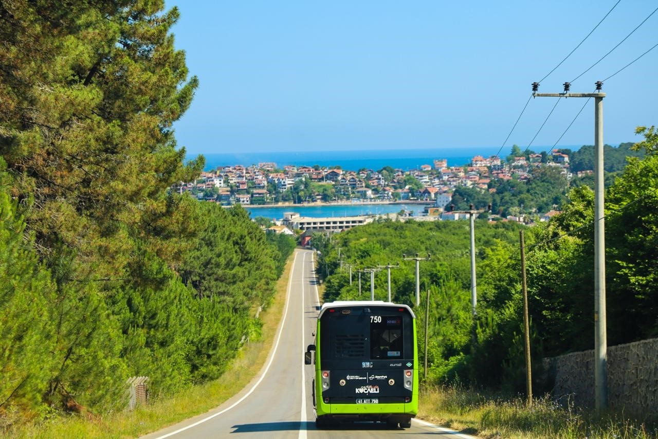 800CK, 1 ayda 46 bin vatandaşı sahillere taşıdı