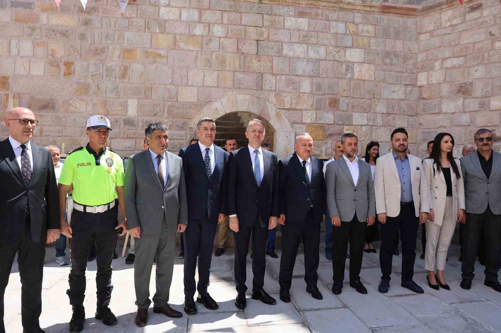 Nevşehir’in tarihi fotoğraflarla sergilendi