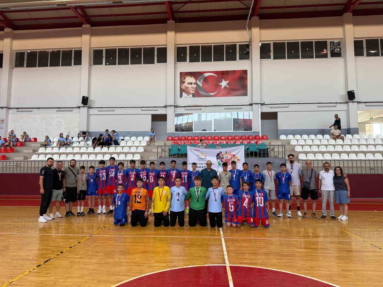 Namağlup Aydın Analig Hentbol takımı, Türkiye Şampiyonası’na yükseldi