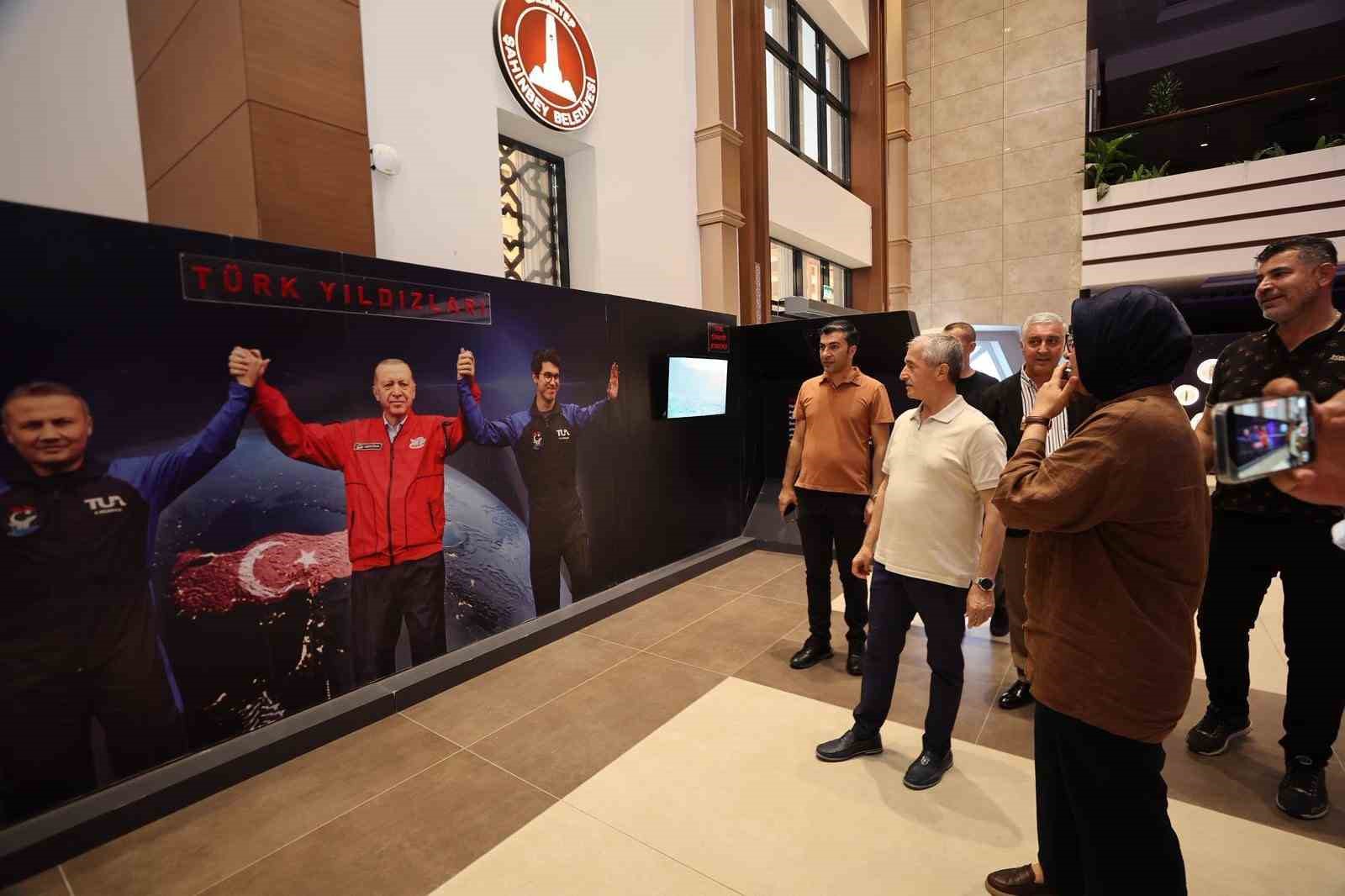 Şahinbey Belediyesi "Ufkun Ötesinde" sergisine ev sahipliği yapıyor