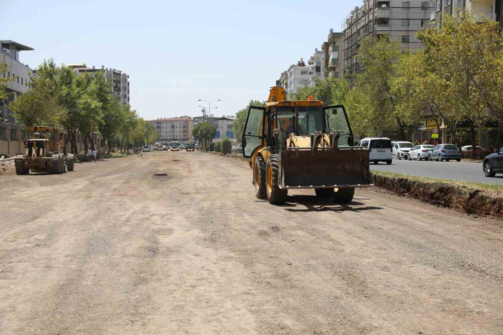 Selahaddin Eyyubi Bulvarı’nda altyapı güçlendiriliyor
