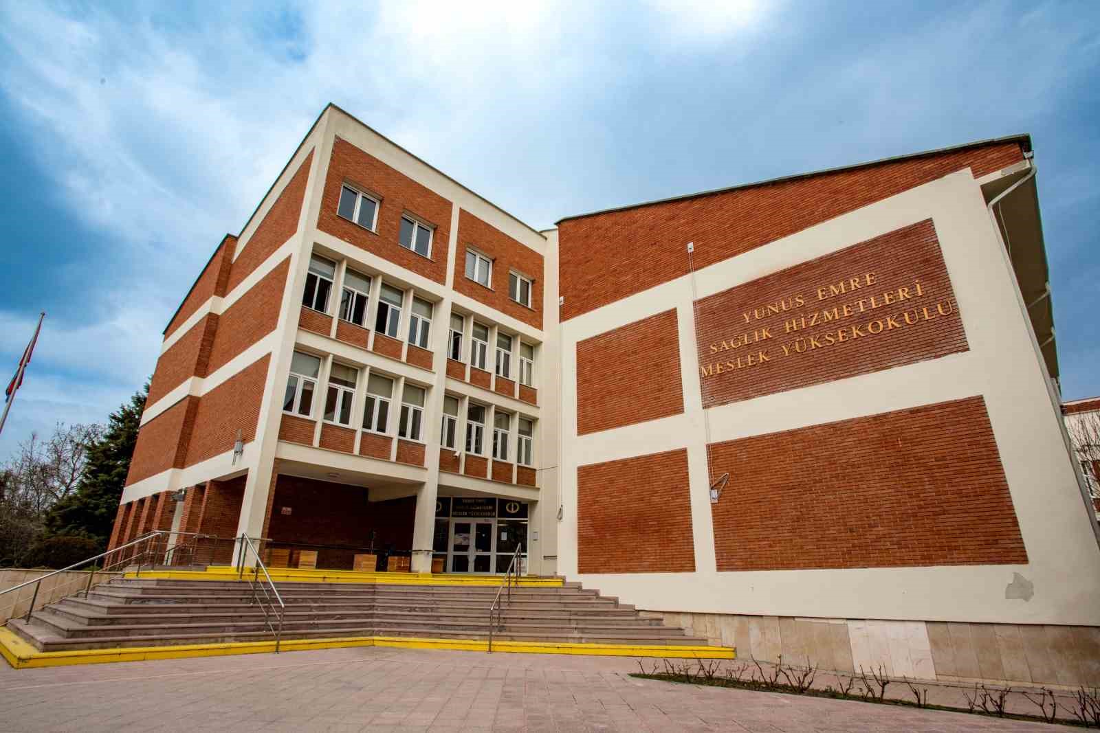 Anadolu Üniversitesi ara eleman değil, aranan mezunlar yetiştiriyor