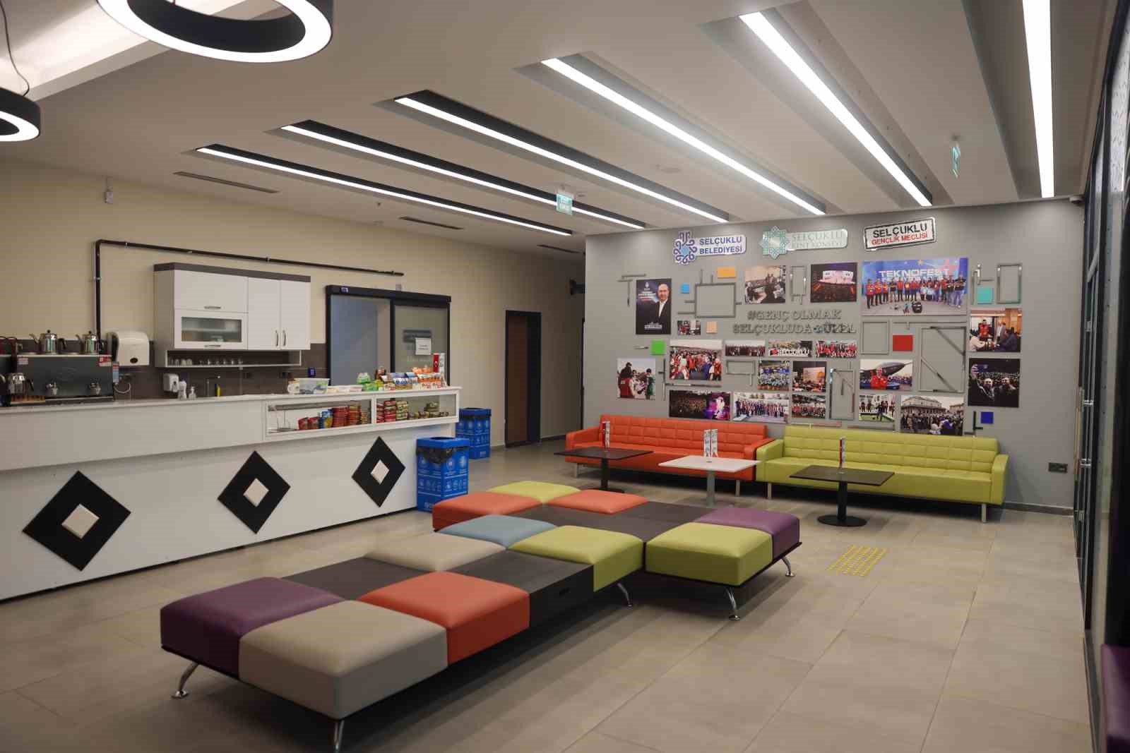 Selçuklu Gençlik Merkezi yeni yerinde gençlerin hizmetinde
