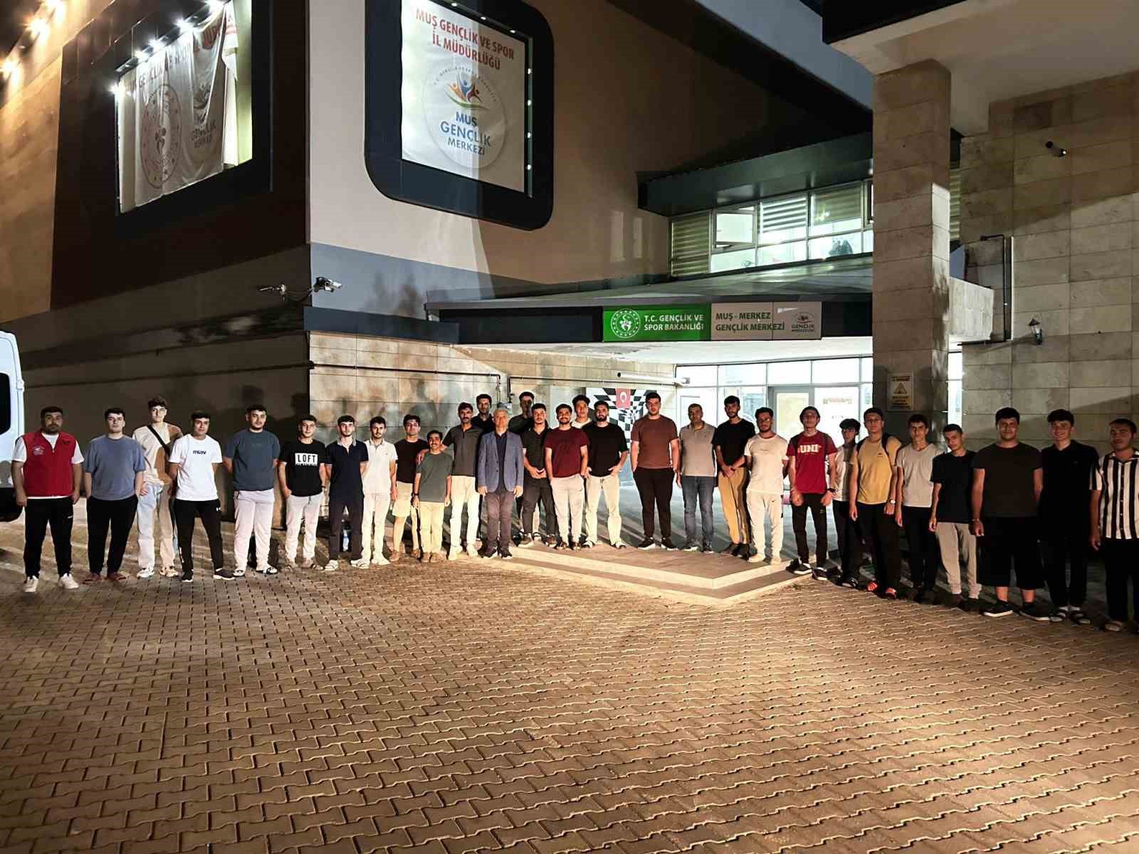 Muşlu gençler Rize Fındıklı Kampı’na uğurlandı