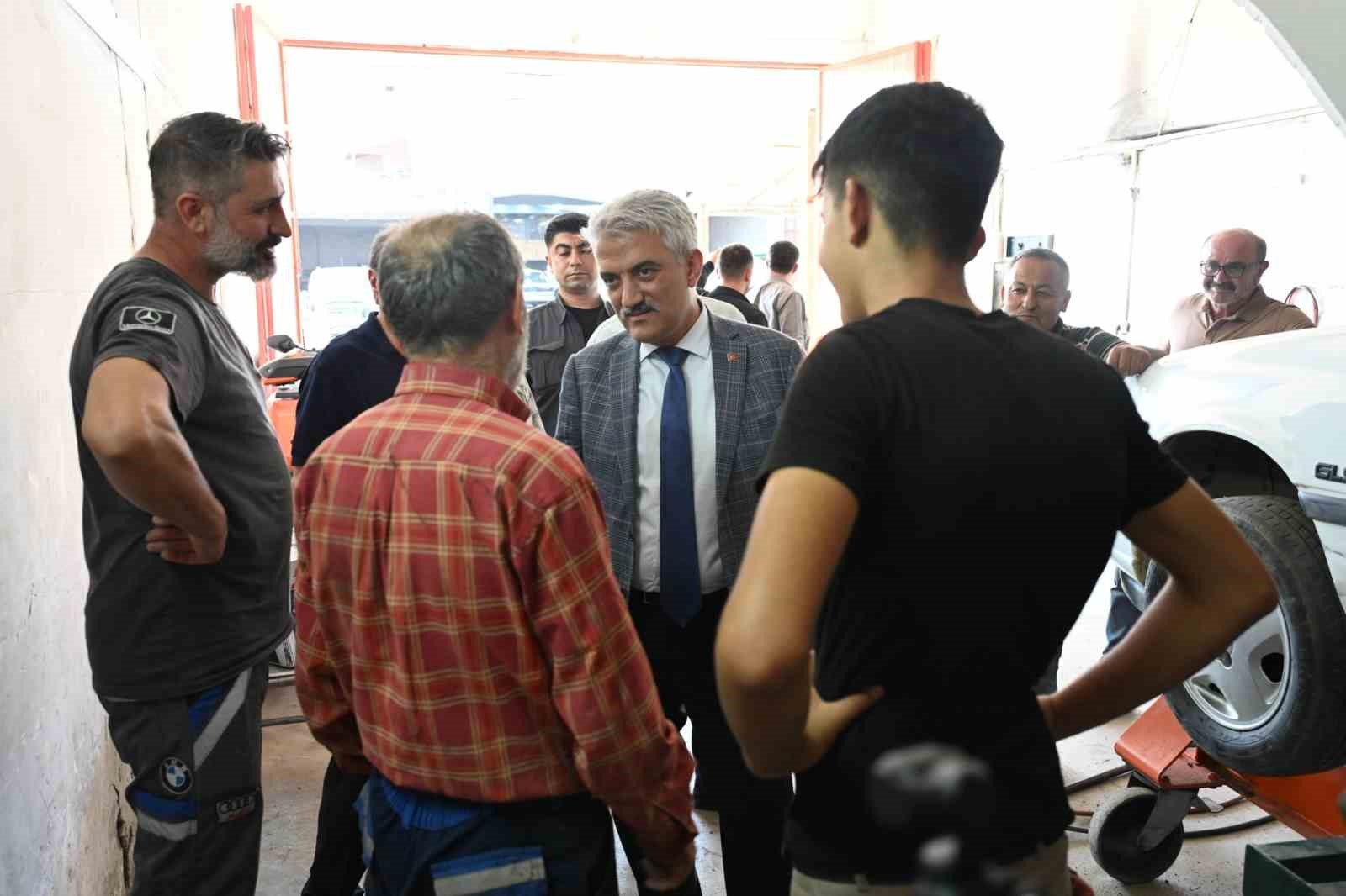 Kırıkkale Valisi Makas esnafla buluştu, talepleri dinledi