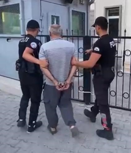 İzmir’de 25 yılla aranan hırsız yakalandı