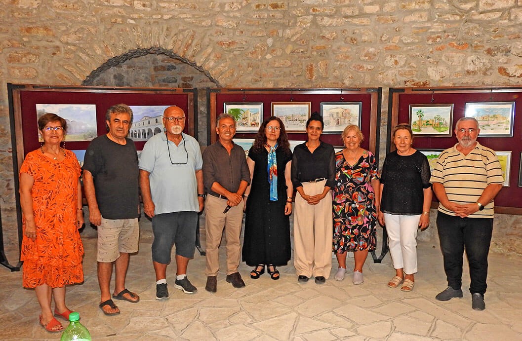 Çeşme’nin tarihi yapıları resim ve fotoğraf karelerinde hayat buldu