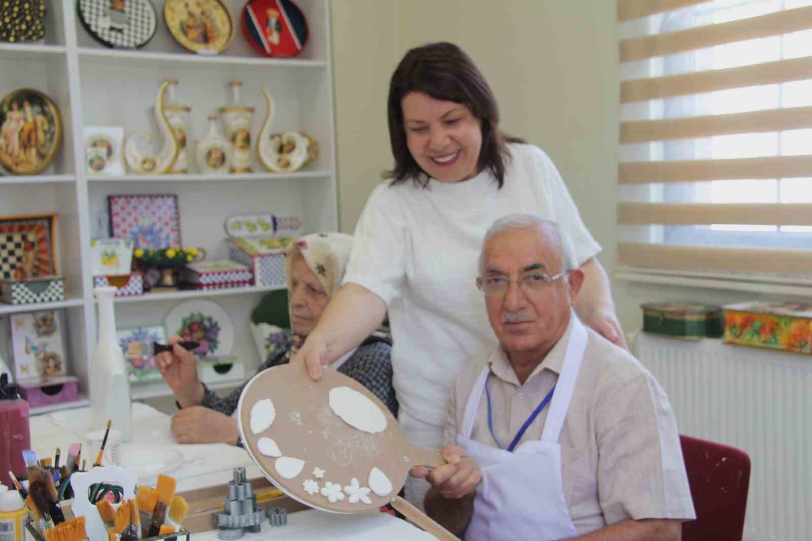 70’inden sonra el işi yapmaya başladılar