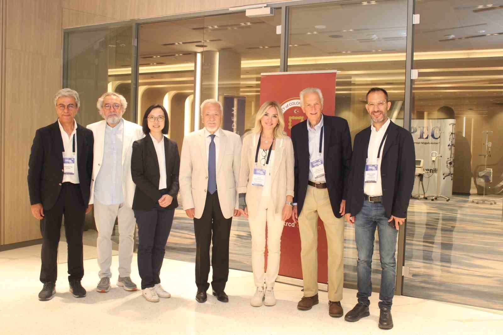 Karın zarı kanserleri tedavisi eğitim programı İzmir’de gerçekleştirildi