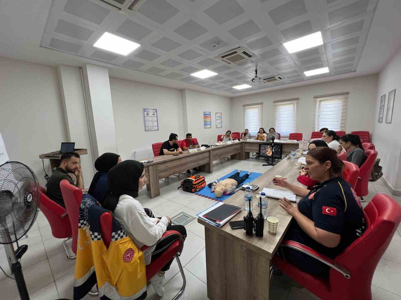 Göreve yeni başlayan 112 personeline temel modül eğitimi verildi