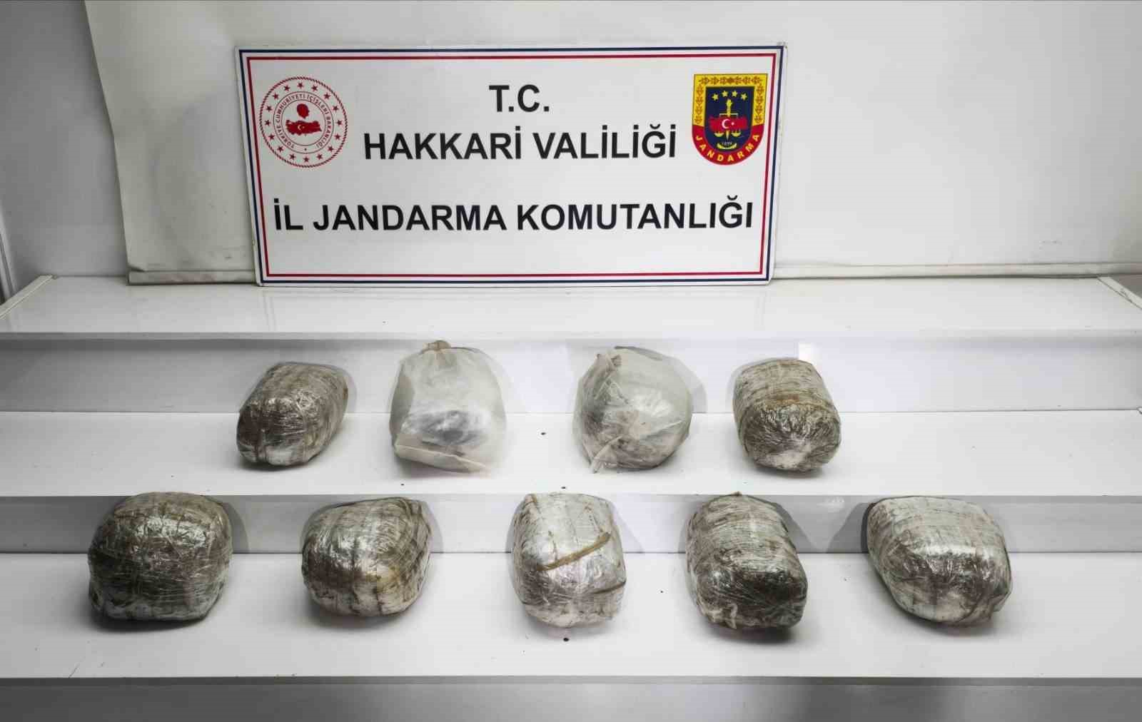 Hakkari’de 14 kilo skunk maddesi ele geçirildi