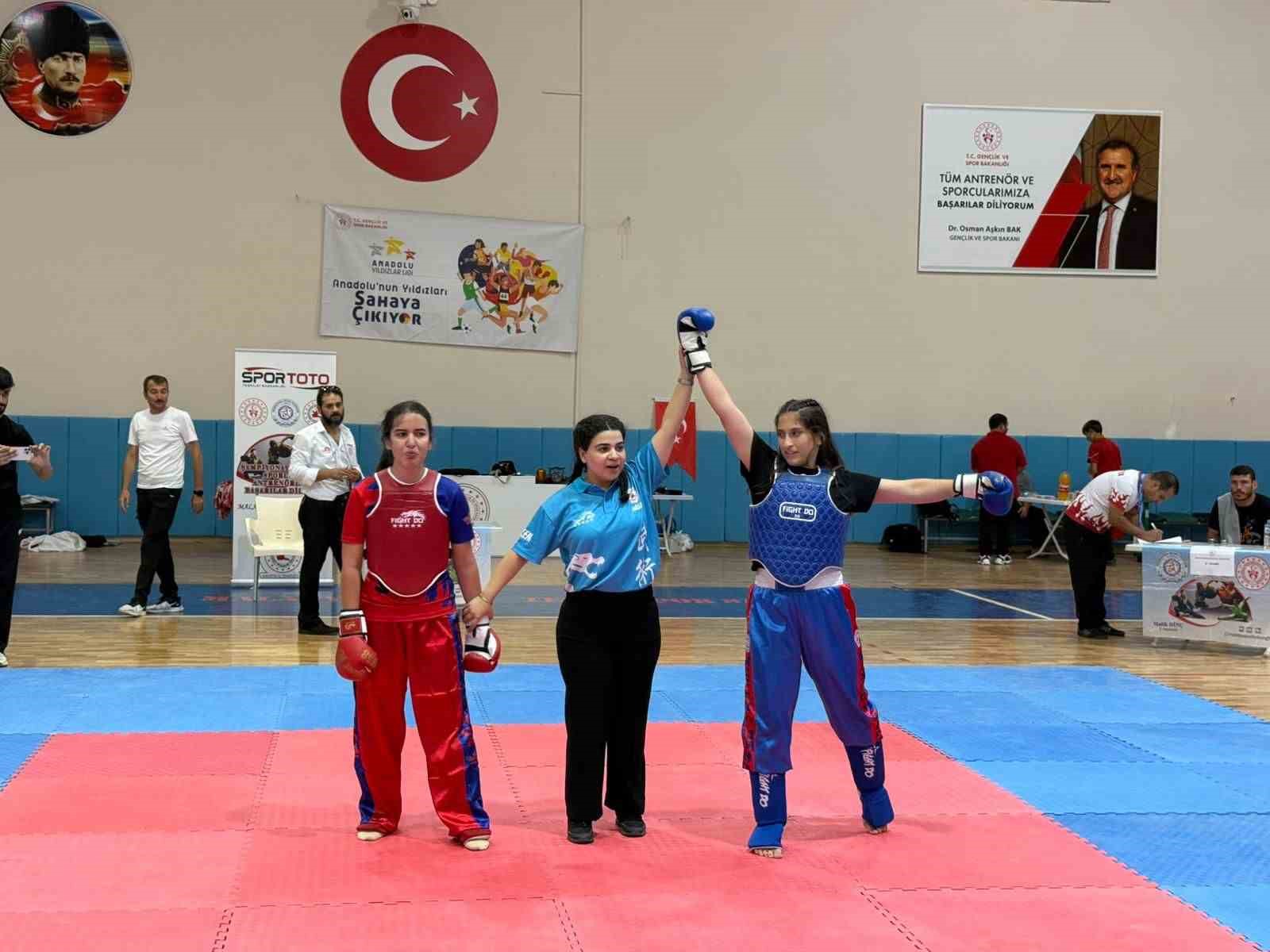 Wushu Kung Fu Bölge Şampiyonasında Elazığ rüzgarı: Sporcular 22 madalya kazandı