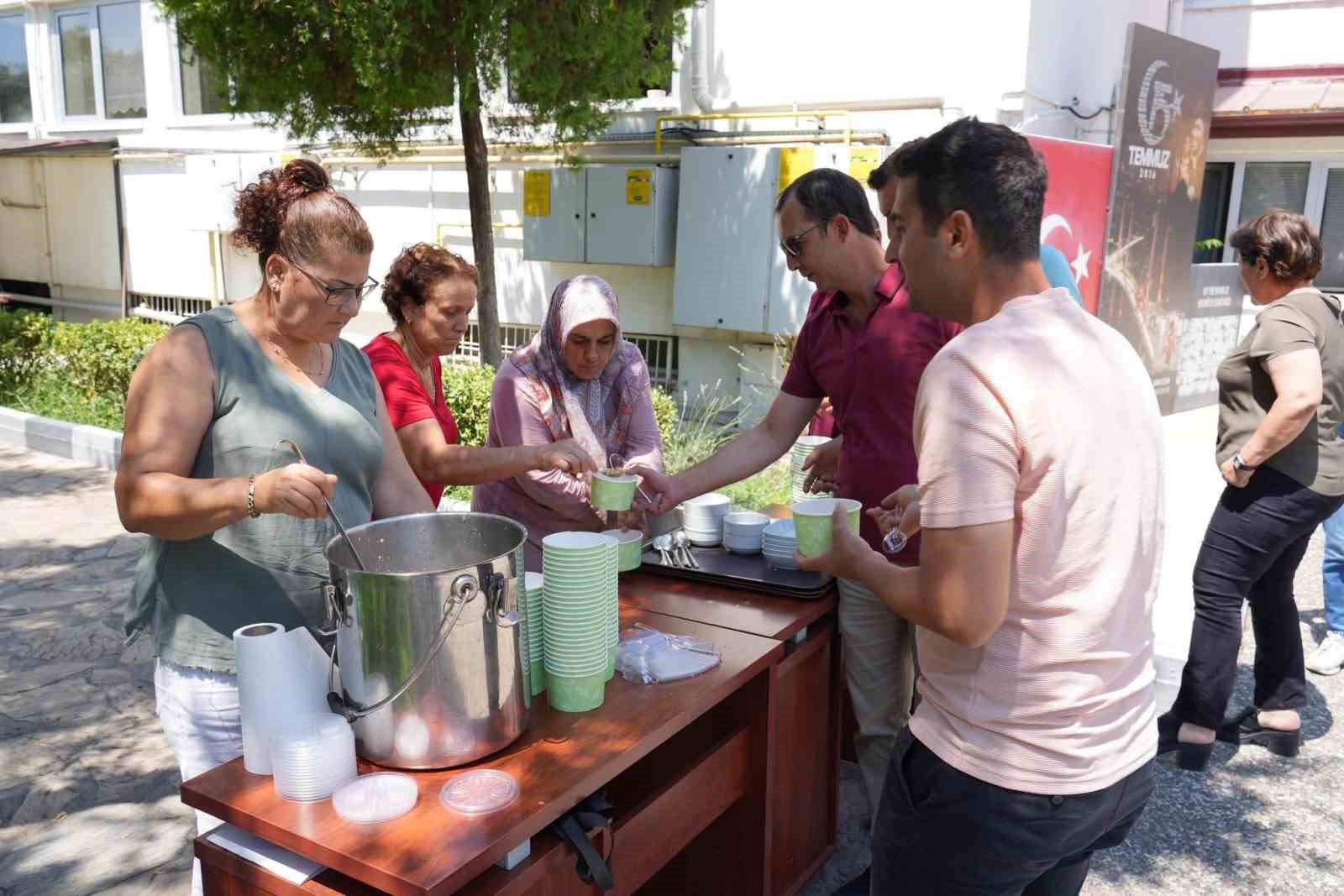 Muğla’da geleneksel aşureyle gönüller bir oldu
