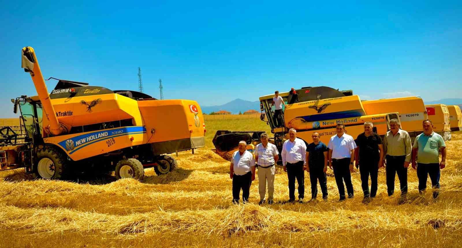 Belediyeye ait 850 dekarlık alana ekilen buğdayın hasadı yapıldı