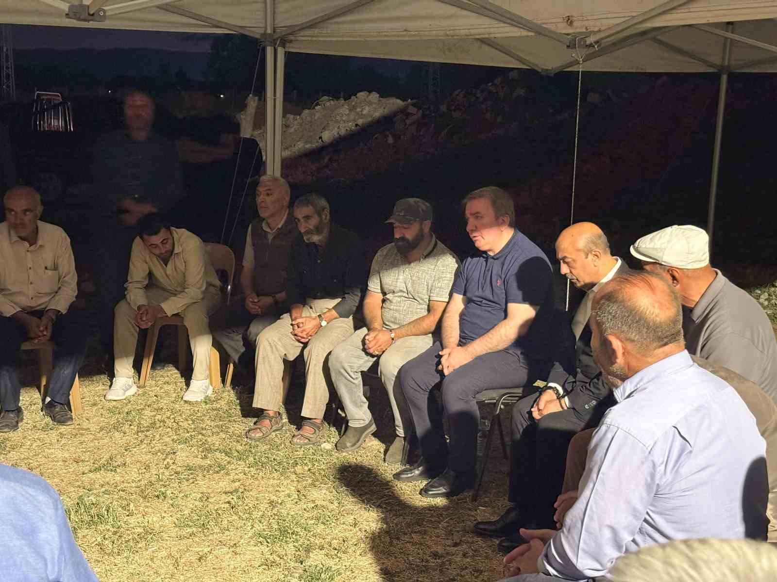 Vali Aydoğdu Pülümür Çayı’nda hayatını kaybeden Özkan İlçi’nin ailesine taziye ziyaretinde bulundu