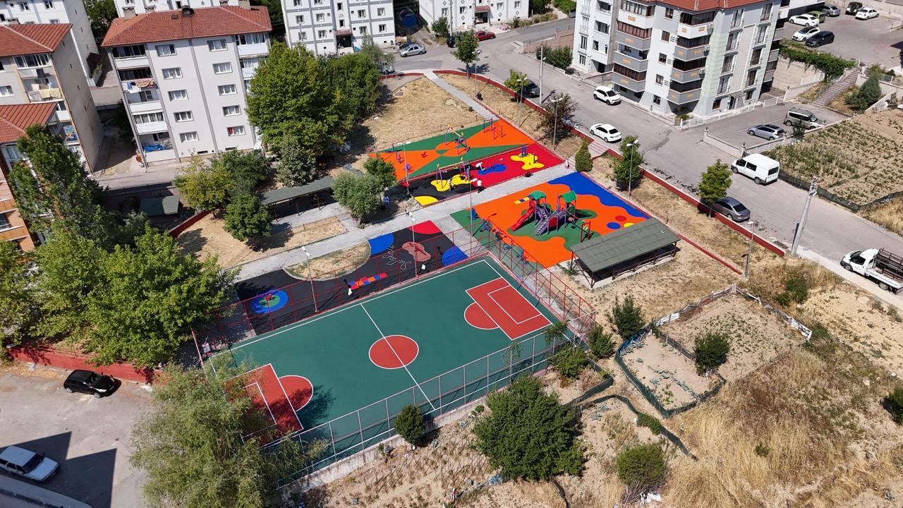 Karabük’te park ve spor alanları yenileniyor