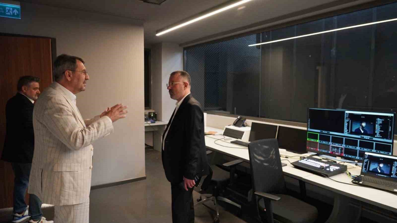 Rekt&ouml;r Kırışık iş birliklerine y&ouml;nelik ziyaretleri s&uuml;rd&uuml;r&uuml;yor
