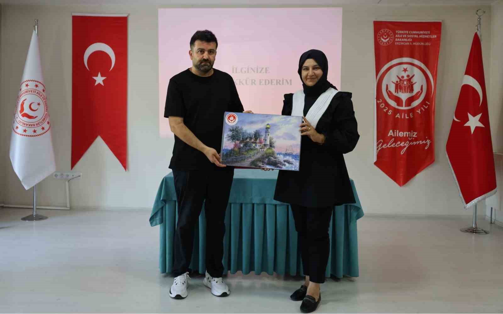 Erzincan’da bakım personellerine ‘Engelli Bireylerle Etkili İletişim’ eğitimi verildi