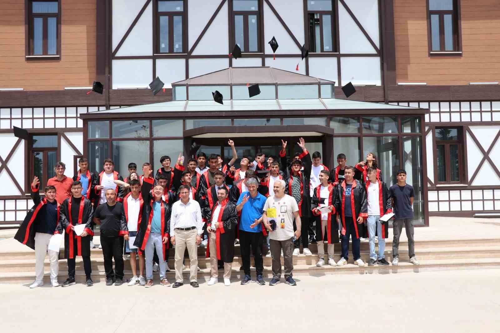 "Meslek liseleri: gençler ve veliler için stratejik bir seçim"