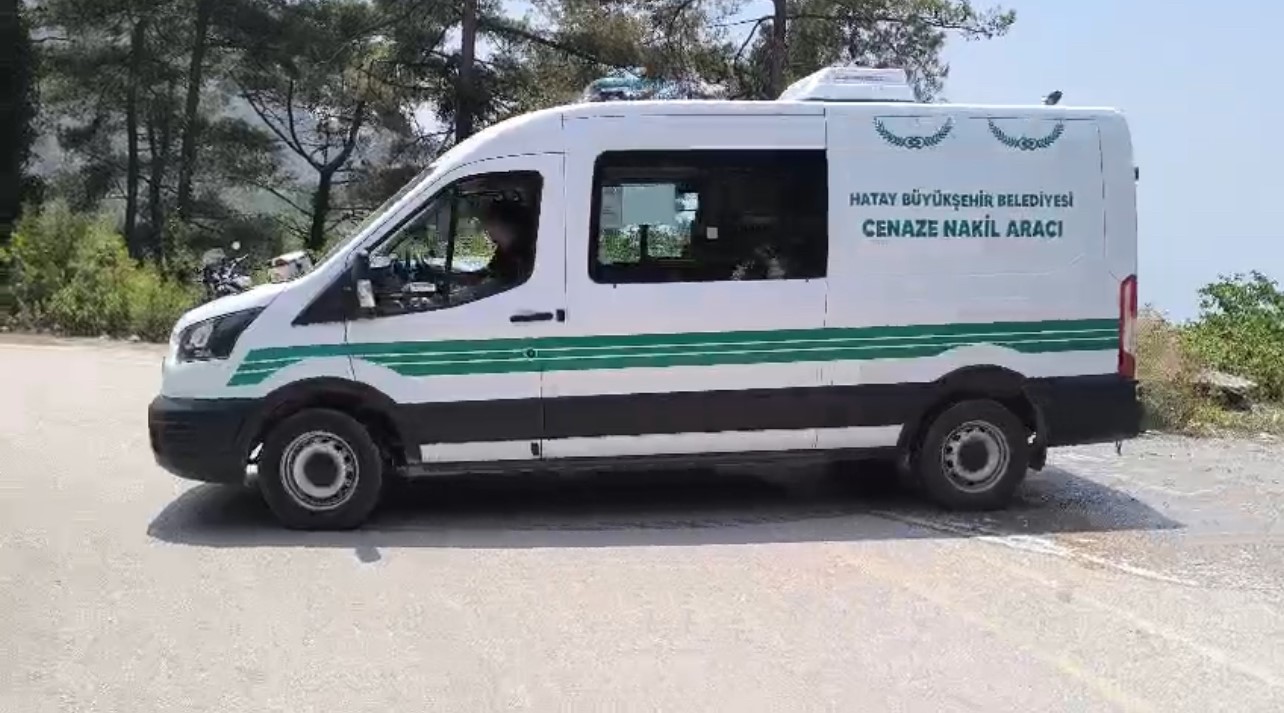 Uçurumdan yuvarlanan motosikletli hayatını kaybetti