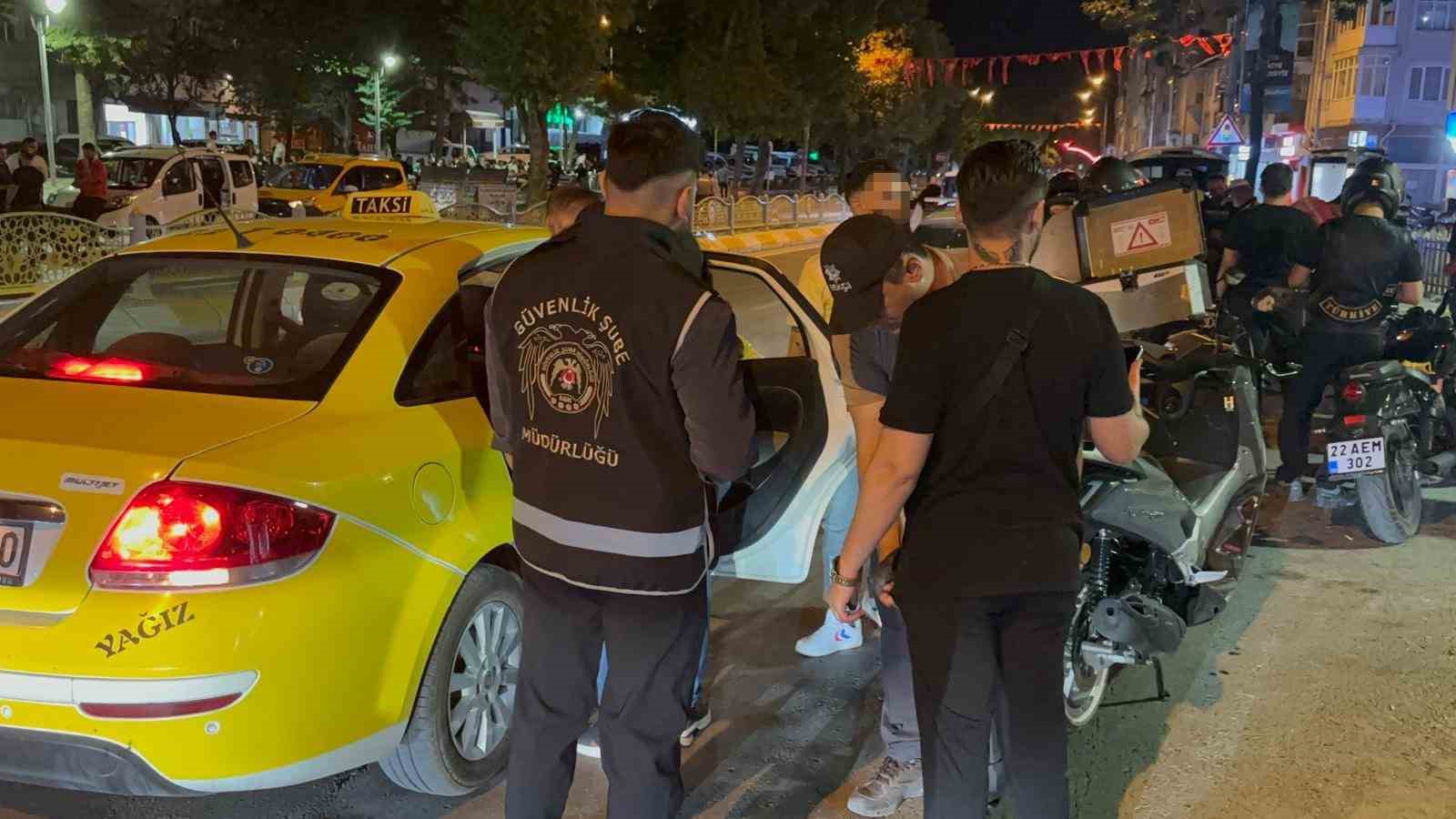 Edirne’de trafik ve asayiş denetimi: 6 araç trafikten men edildi