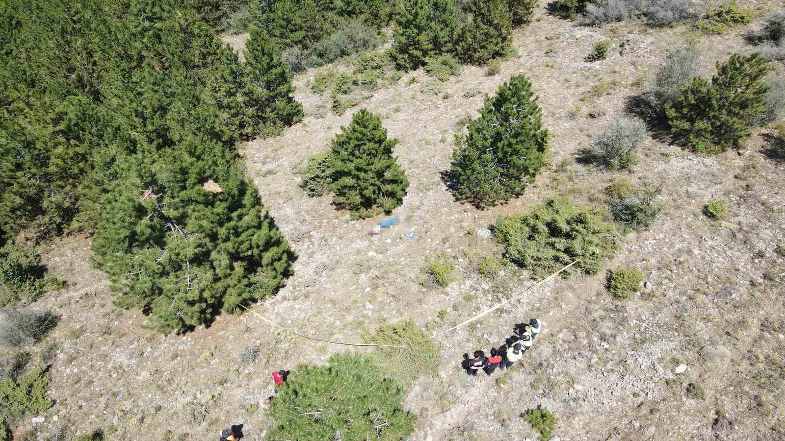 Isparta’da 3 gündür aranan kayıp adamın cesedi uçurumda bulundu