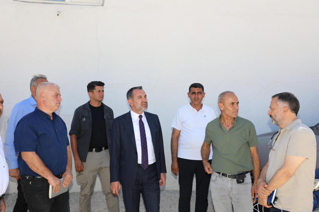 Elazığ Belediye Başkanı Şerifoğulları, incelemelerini sürdürüyor