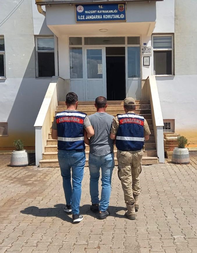 Tunceli&rsquo;de kasten &ouml;ld&uuml;rme su&ccedil;undan aranan şahıs yakalandı
