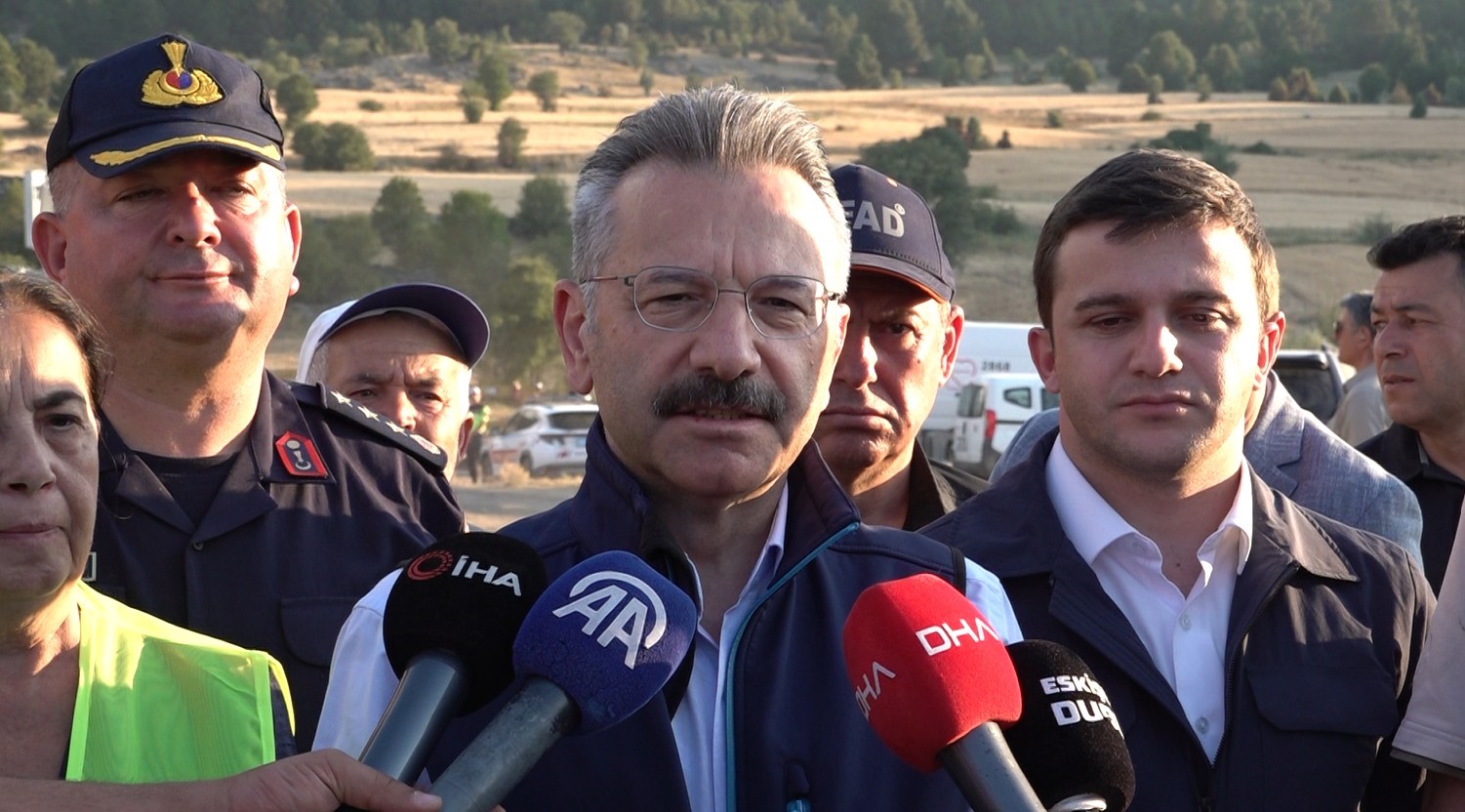 Eskişehir Valisi Aksoy: "Yangında 60 hektar alan zarar gördü"
