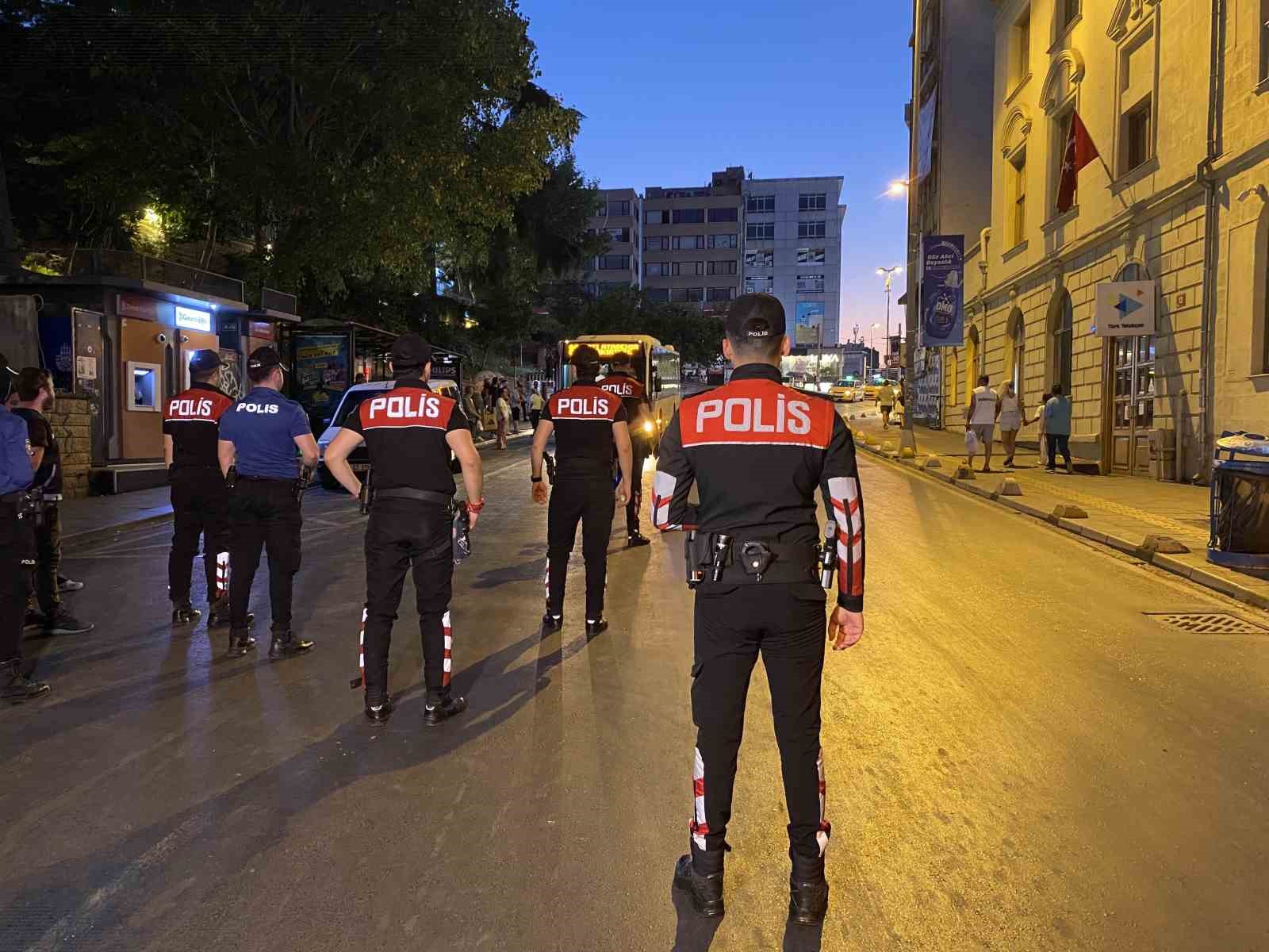 Kadıköy’de helikopter destekli huzur uygulaması