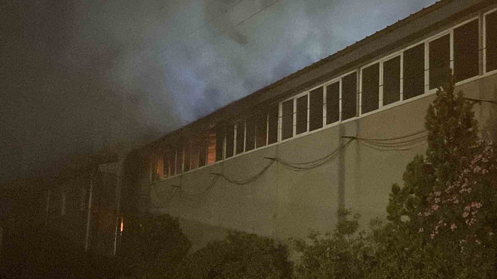 Kocaeli’de kimya firmasında yangın