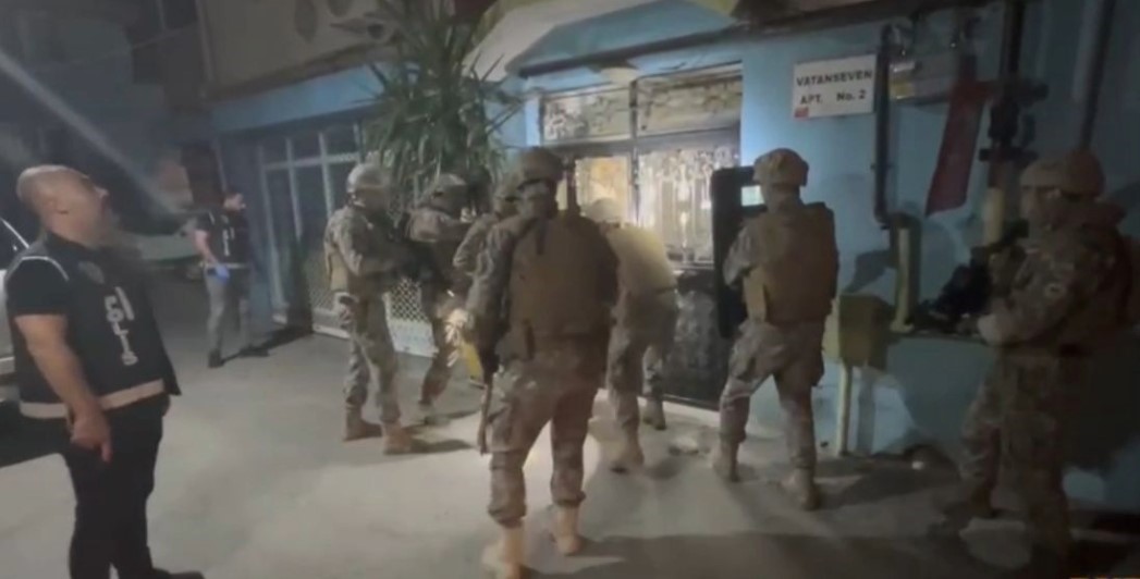 Bursa&rsquo;da &ccedil;&ouml;kertilen &rsquo;&Ccedil;etkin&rsquo; &ccedil;etesinde 17 tutuklama
