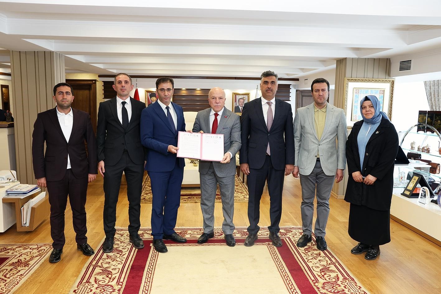 Tarihi Taş Ambarlar, kapalı çarşı ve müzeye dönüşüyor