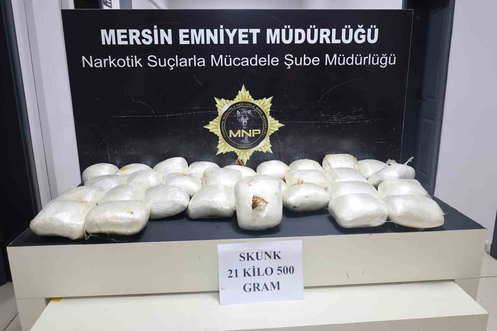 Yakıt tankerine zulalanmış 21.5 kilo uyuşturucu ele geçirildi