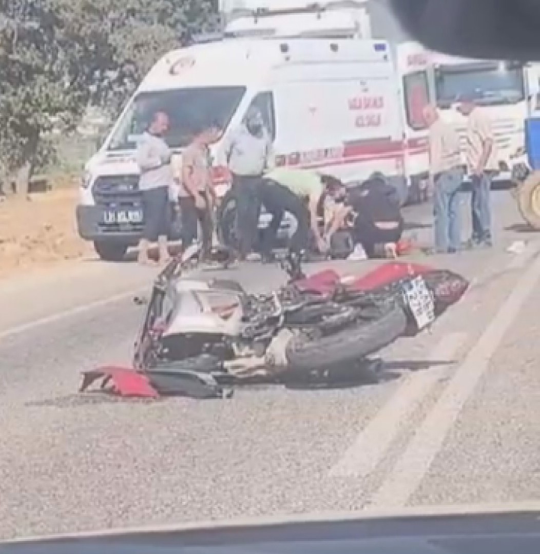 Hatay’da motosikletler çarpıştı: 2 ölü, 1 ağır yaralı