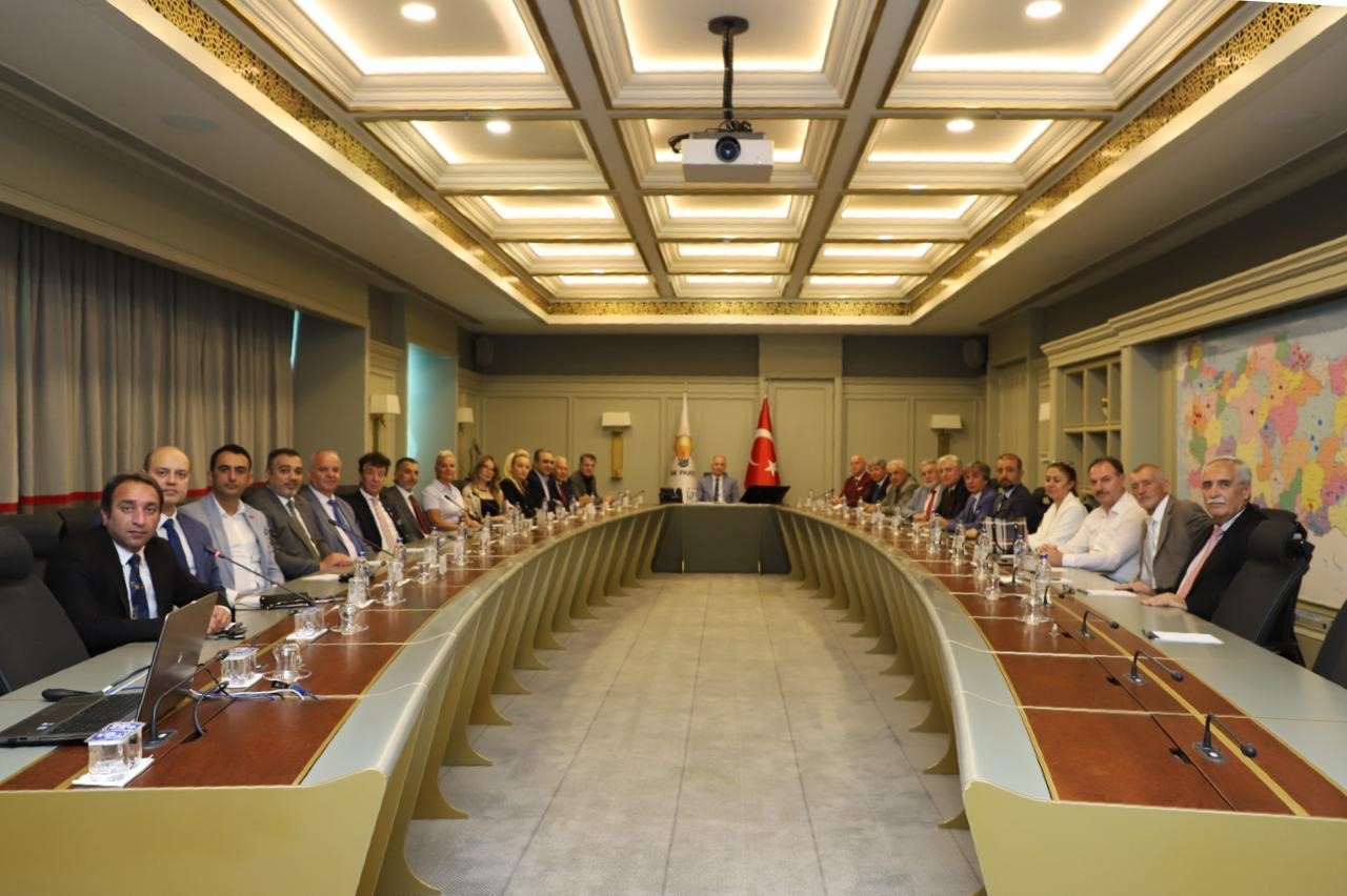 Atik: ’’Vicdanlı çözümler üretecek kişilerle yol almalıyız’’