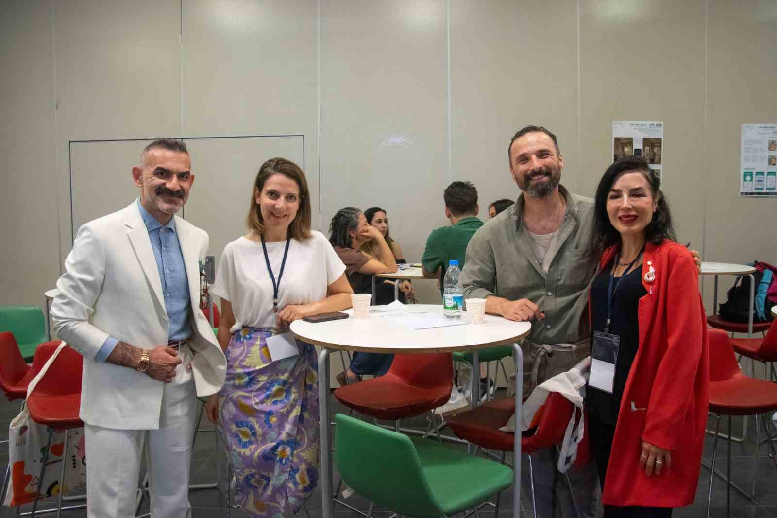 İzmir Ekonomi’de ’tasarım’ zirvesi