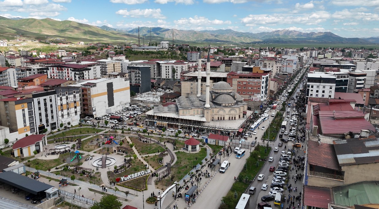 Eski Hakkari Milletvekili Töre: "Terörsüz Türkiye ile birlikte Hakkari’ye yatırımlar yapılmalı"