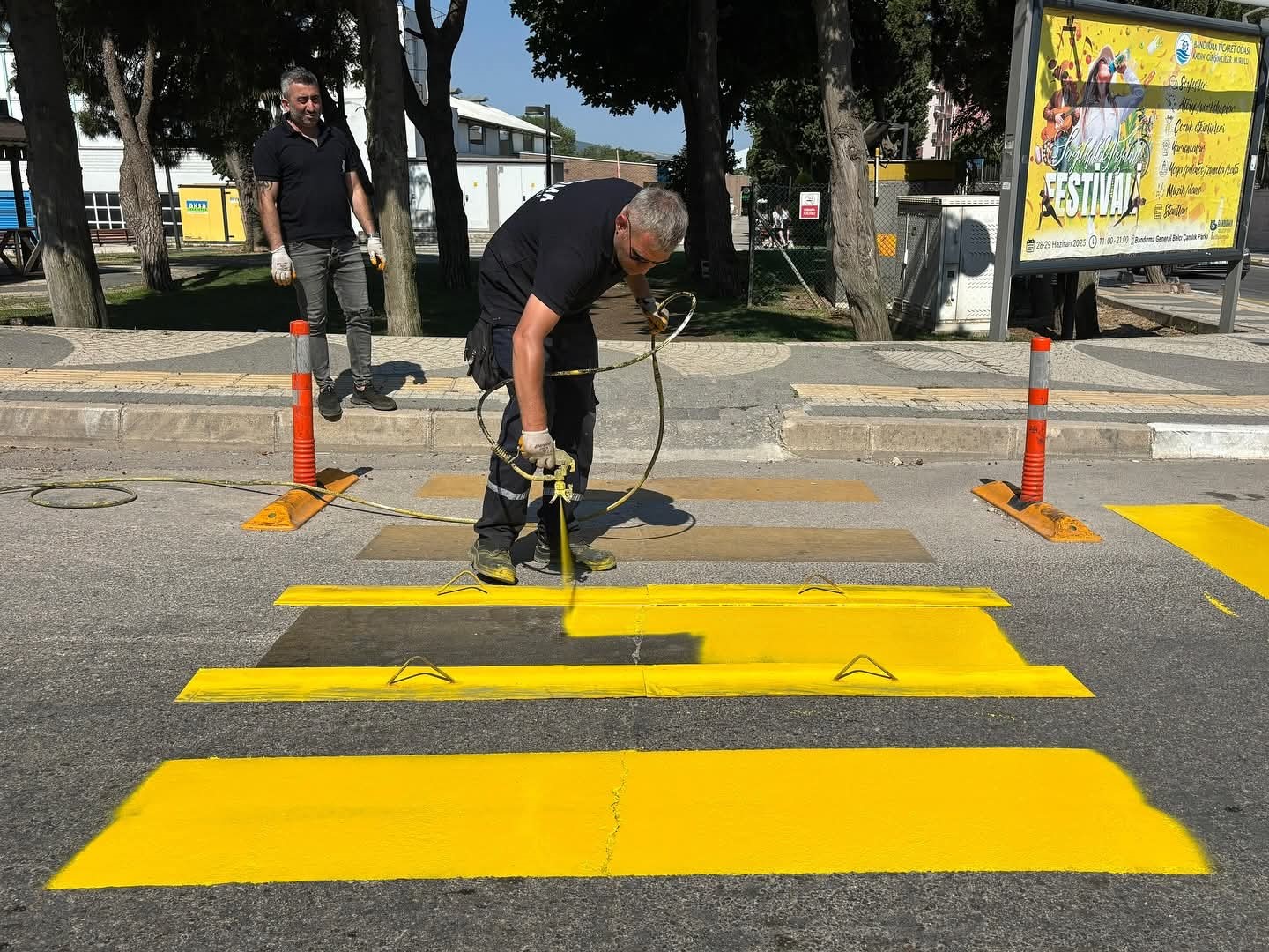 Bandırma’da yaya geçitleri yenileniyor