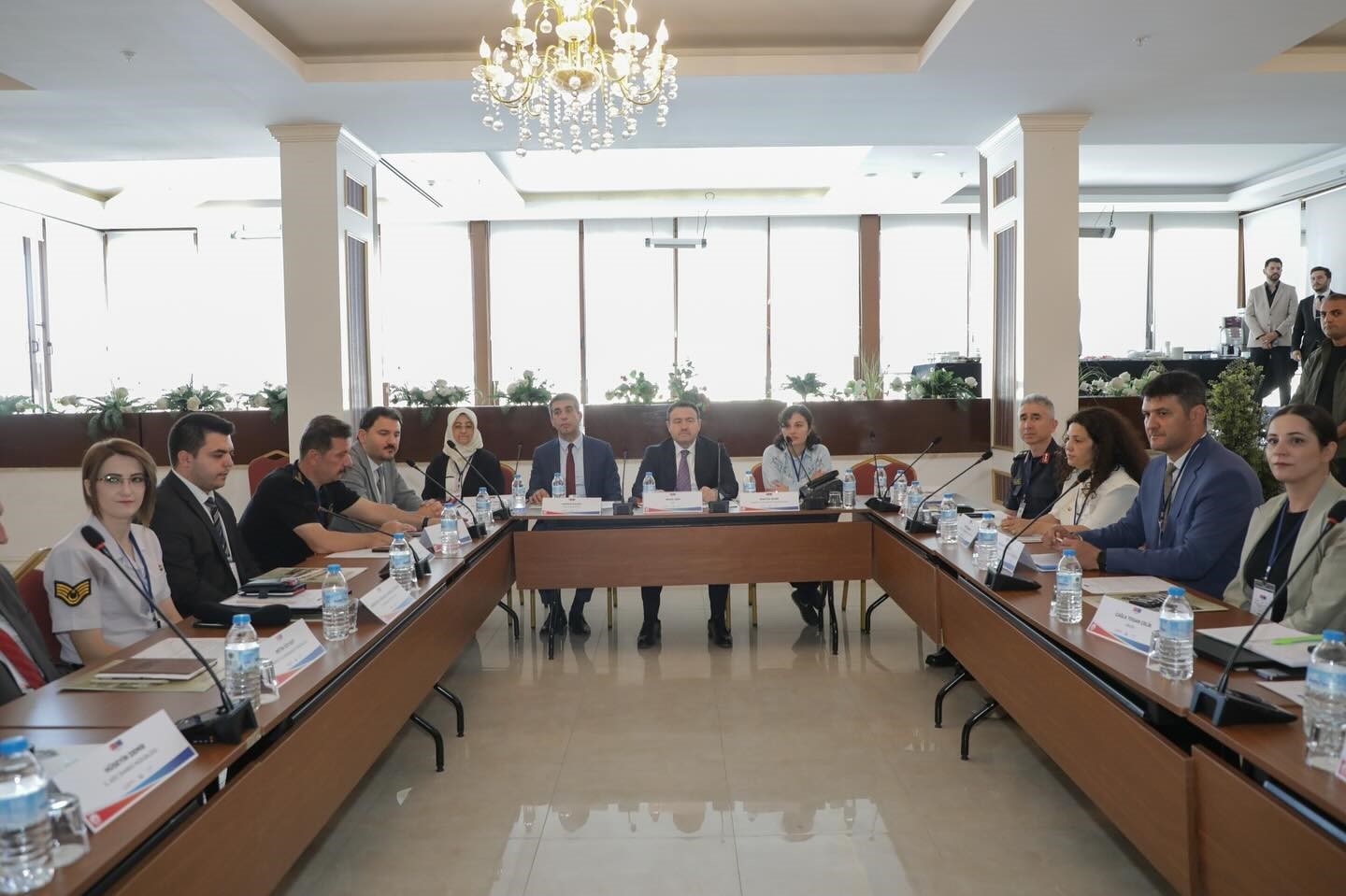 Vali Musa Işın, ’Koruyucu Aile Sisteminin Güçlendirilmesi Toplantısı’na katıldı